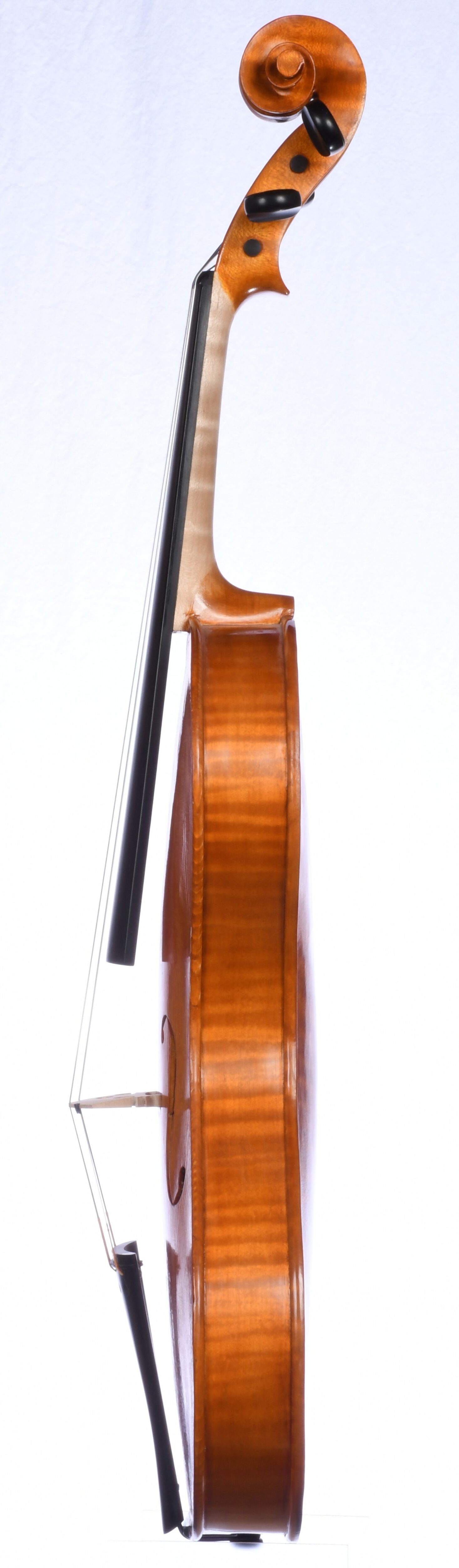 Roman D. Clarkson 21-4, Bass side
